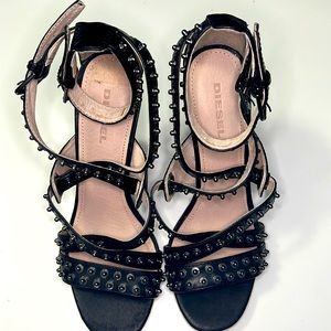 Diesel Women's Atomic Blondie Rivette Dress Sandal black